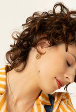 Charger l'image dans la galerie, Boucles d'oreilles créoles OLIVIA