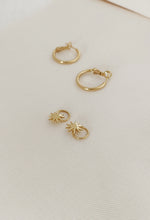 Charger l'image dans la galerie, Boucles CRÉOLES SALLY