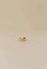 Charger l'image dans la galerie, Earcuff CARLA • unisexe