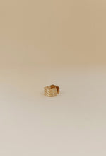 Charger l'image dans la galerie, Earcuff CARLA • unisexe