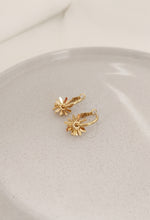 Charger l'image dans la galerie, Boucles CRÉOLES FLORETTE