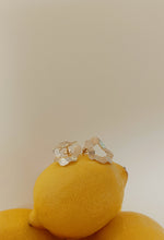 Charger l'image dans la galerie, Boucles d'oreilles ICE
