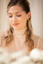 Charger l&#39;image dans la galerie, Boucles d&#39;oreilles BLANCHETTE
